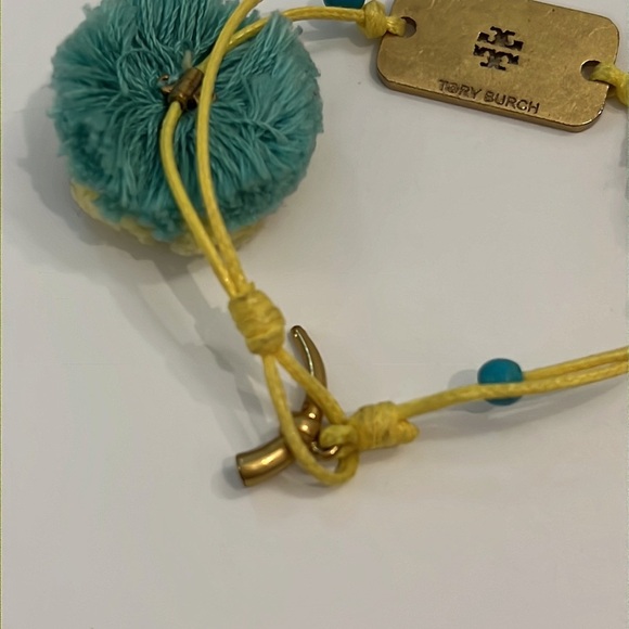 Authentic TORY BURCH Logo Charm Thread Bracelet.  Style# 11165820 - Picture 6 of 7